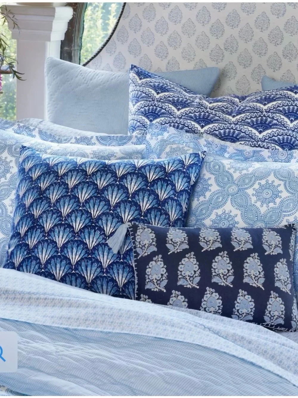 2 John Robshaw Fulki 22”x22” Blue Pillow Covers